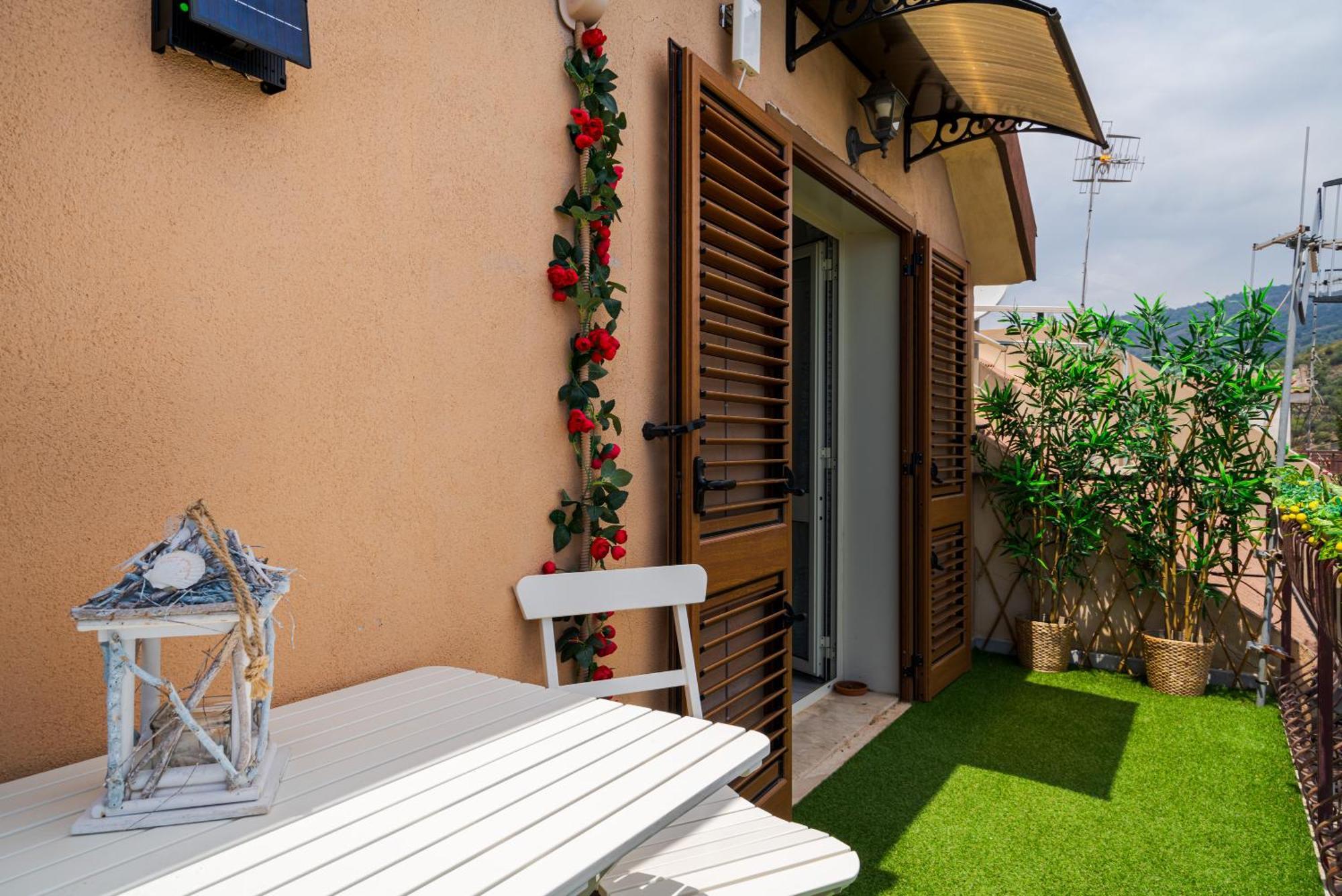 Apartmán La Goccia Sul Mare Letojanni Exteriér fotografie